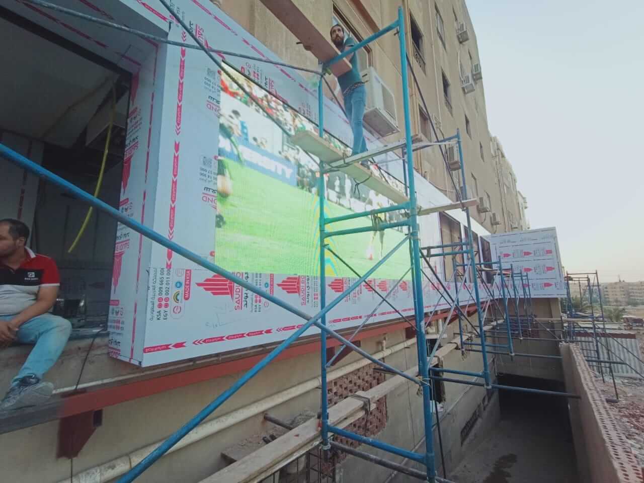 شركة توب تير لشاشات العرض العملاقة | شاشات ليد سكرين حلول شاشات